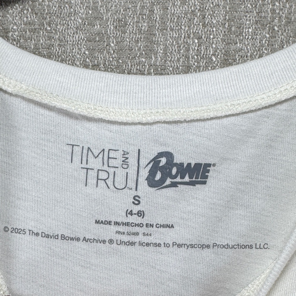 David Bowie Lighting Bolt Oversized Off-White Graphic T-Shirt S - Picture 2 of 7